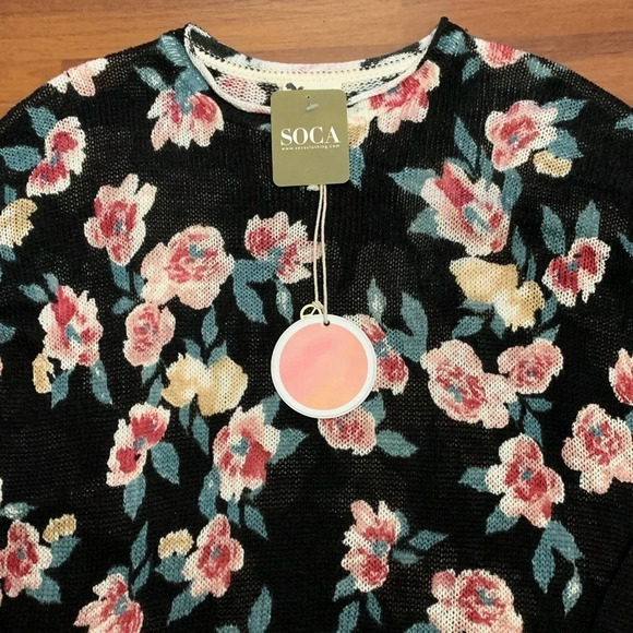 Show me your MuMu Mellow Bonfire Sweater Black Floral Boho Tunic - Picture 4 of 14